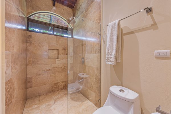 Single Garden Suites - Image 5